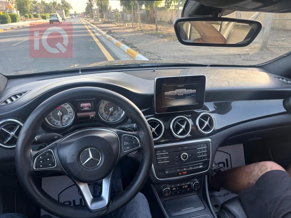 مێرسێدس بێنز CLA